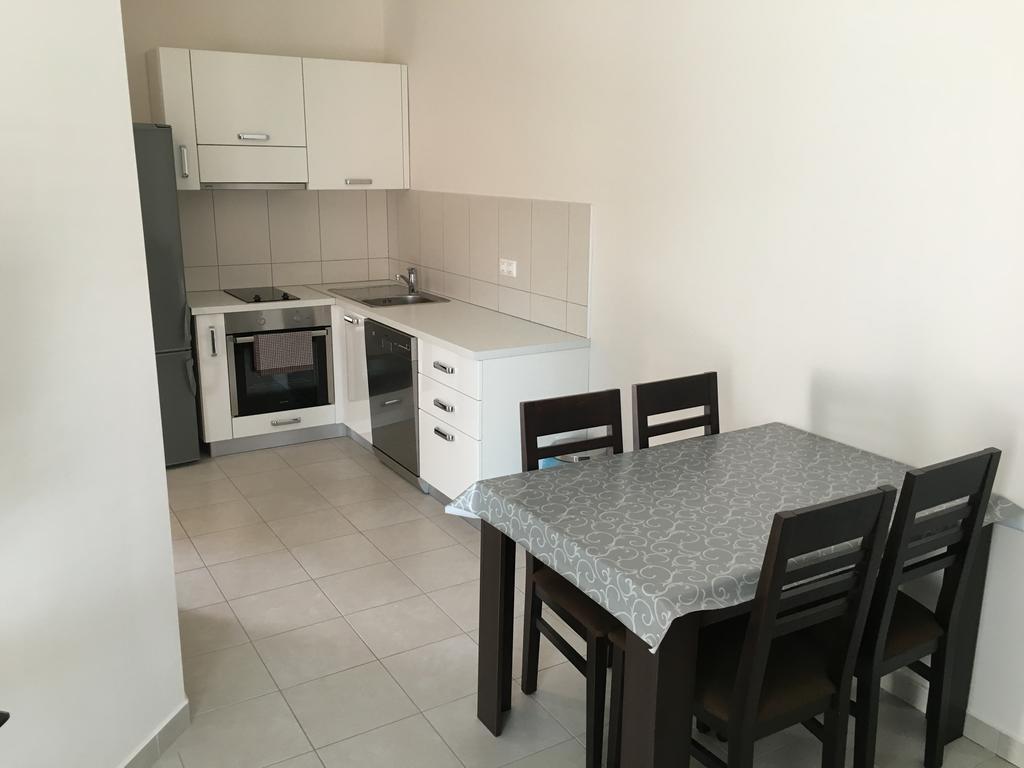 Apartments Meridiana 1 Оребич Экстерьер фото