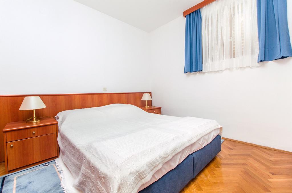 Apartments Meridiana 1 Оребич Экстерьер фото