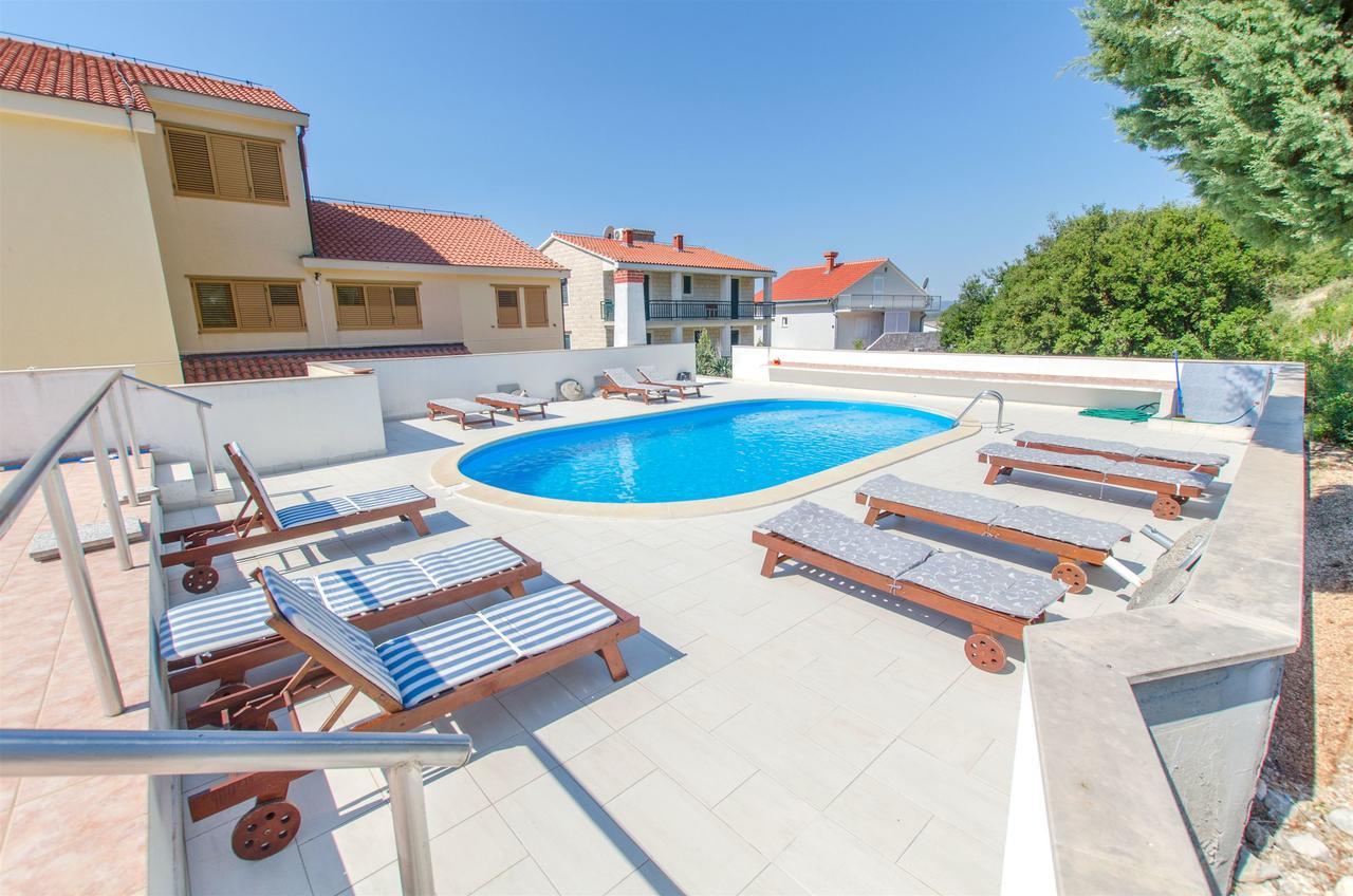 Apartments Meridiana 1 Оребич Экстерьер фото